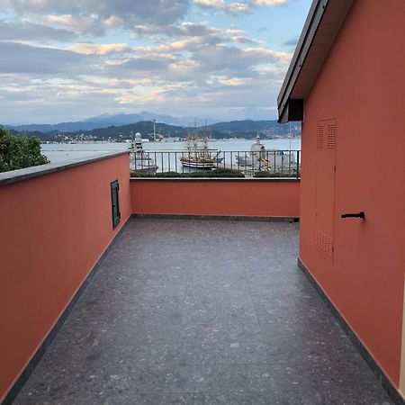 Casa Bouganville Специя Екстериор снимка