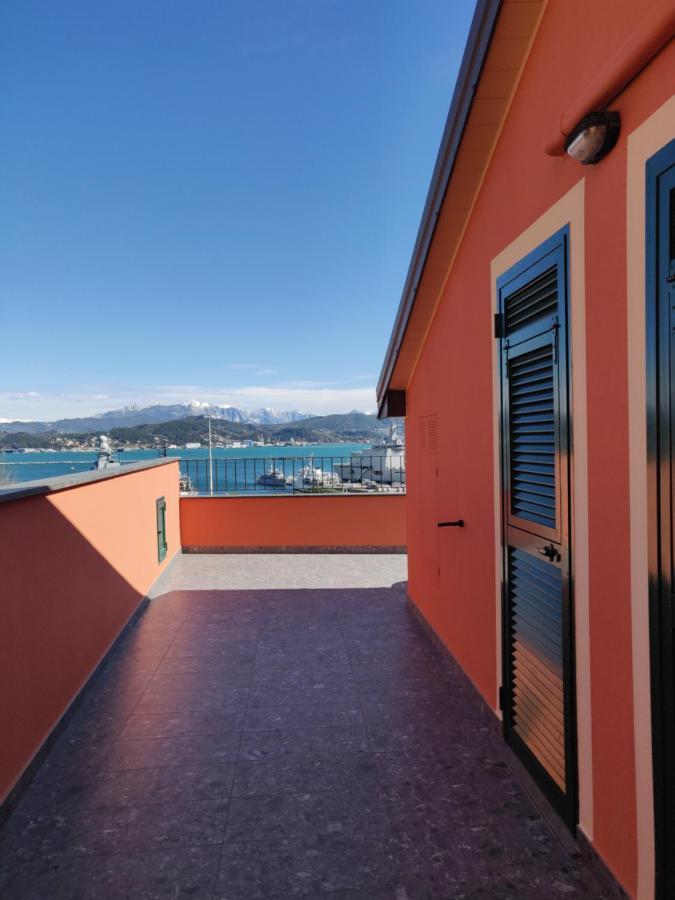 Casa Bouganville Специя Екстериор снимка